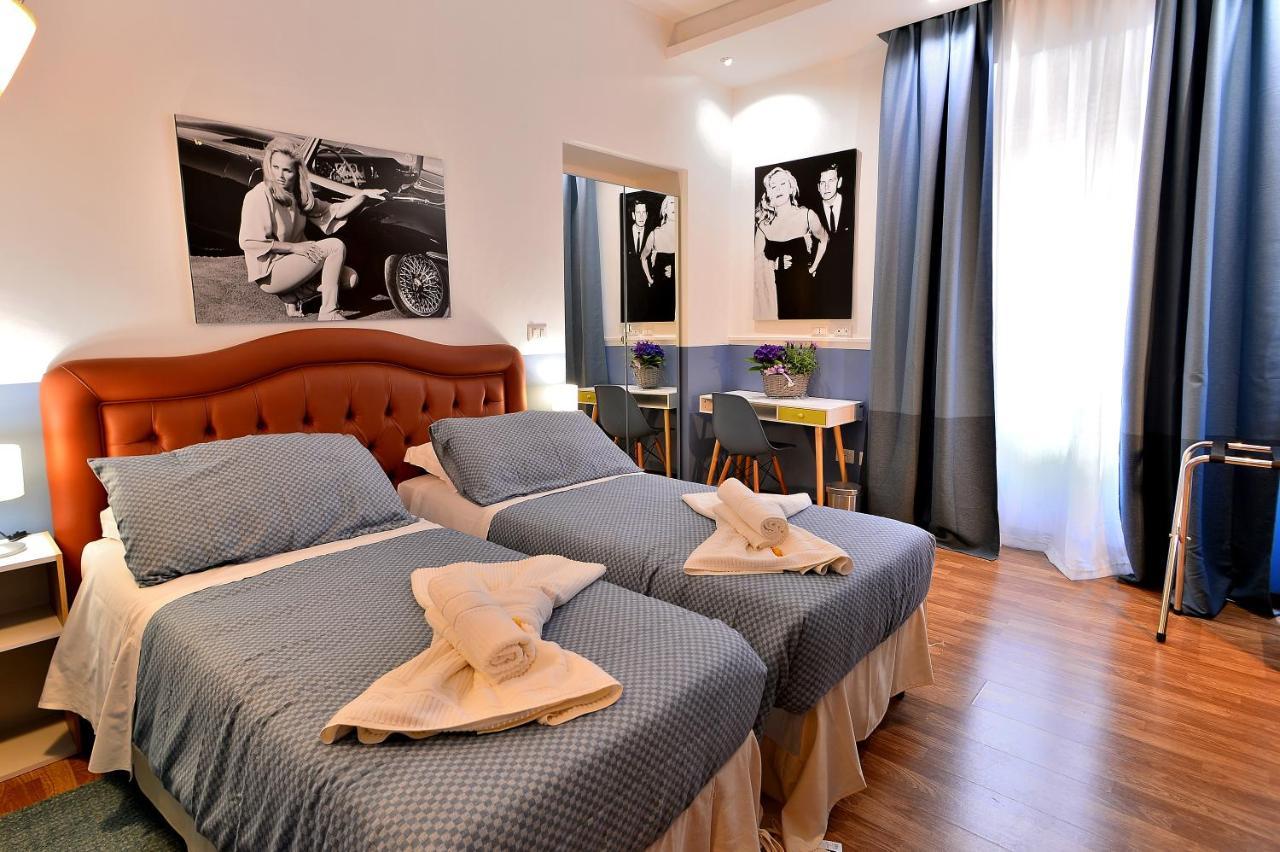 Standard Double or Twin Room,1228925713:JPEG