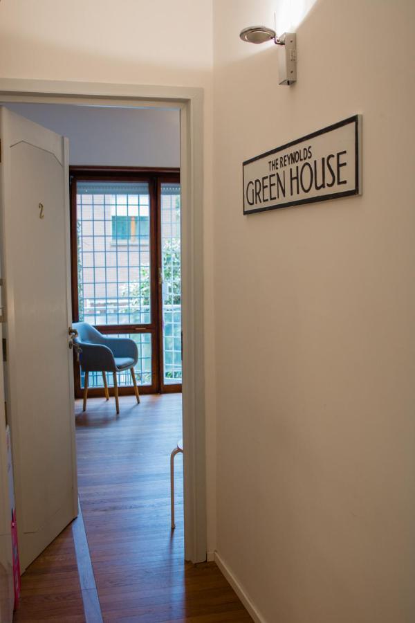 Double Room with Balcony,1430121454:JPEG