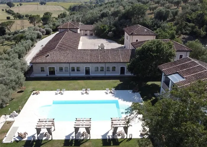 Villa con piscina: Borgo Pallavicini Mori